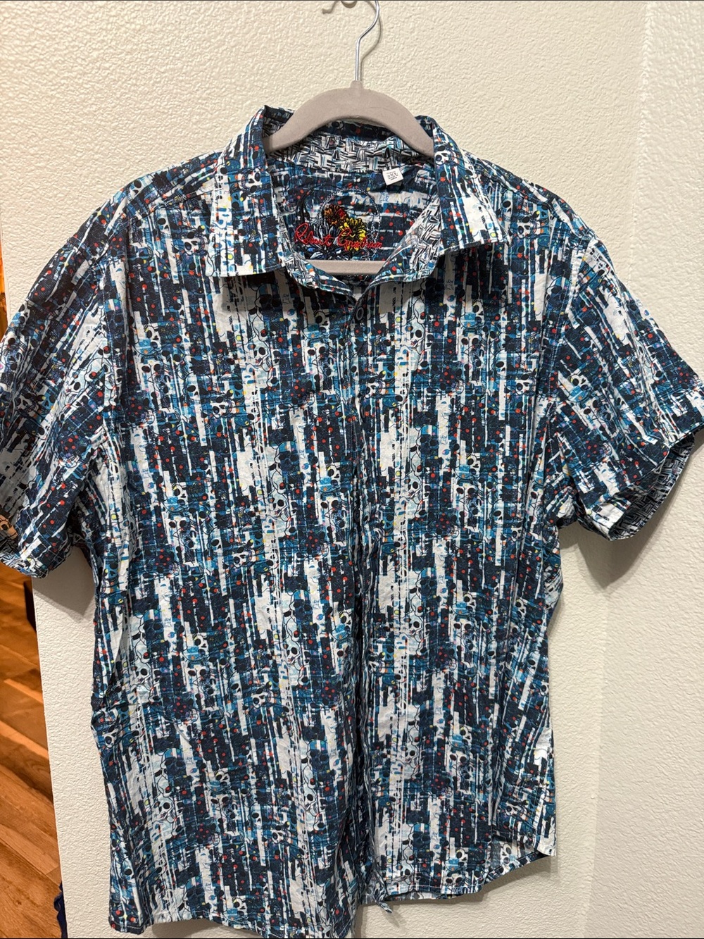 Robert Graham Multicolor Abstract Print Short-Sleeve Shirt (Blue, White, Red)